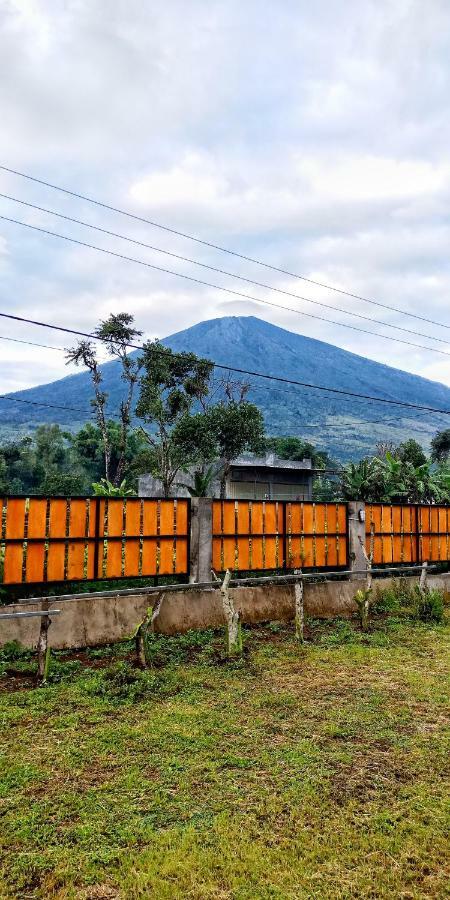 Rinjani Hill Hotel Sembalunlawang Buitenkant foto