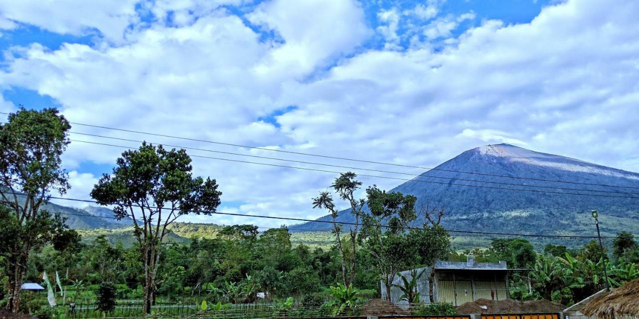 Rinjani Hill Hotel Sembalunlawang Buitenkant foto